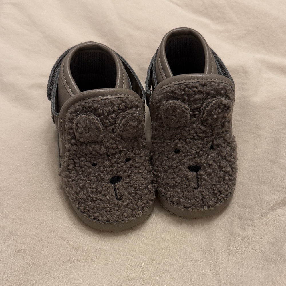 Baby Gap Bear Slip-On Shoes - 6-12 months